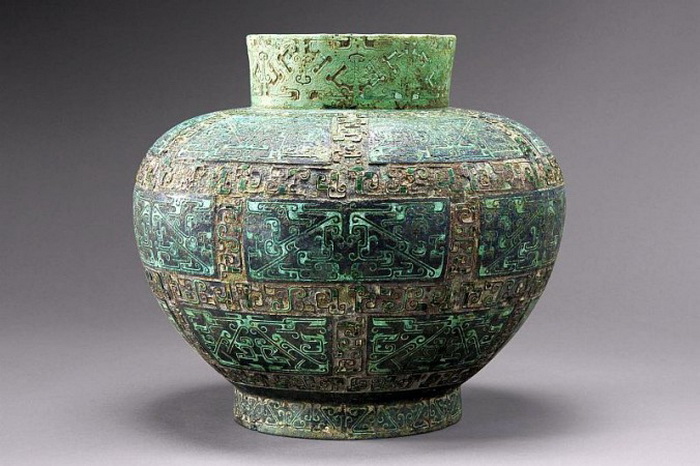 древние вазы 
