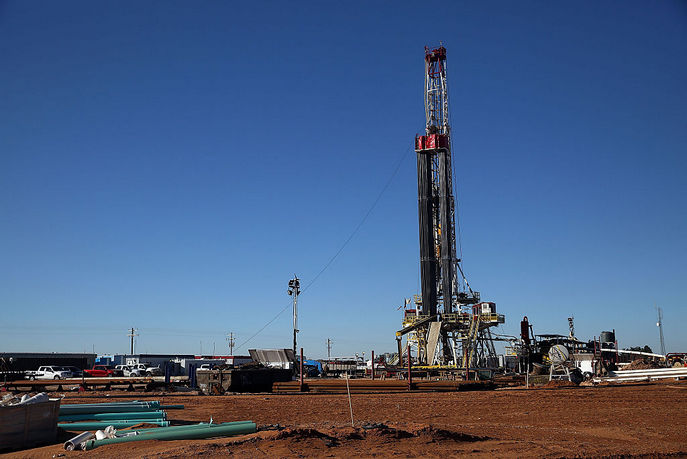 Установка для фрекинга в нефтяном городе Мидленд, штат Техас. Фото: Spencer Platt/Getty Images