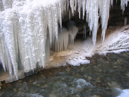 Ледяные пещеры. Фото: Щеткина оксана/Великая Эпоха