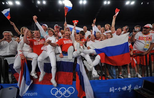 Российская команда рапиристок завоевала золото. Фото: PHILIPPE DESMAZES/AFP/Getty Images