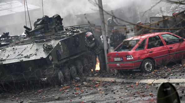 Фотообзор: В Косово началась маленькая война