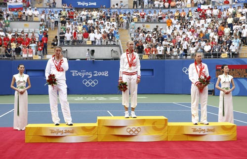 Весь пьедестал в теннисе взяла Россия. Фото: BEHROUZ MEHRI/AFP/Getty Images