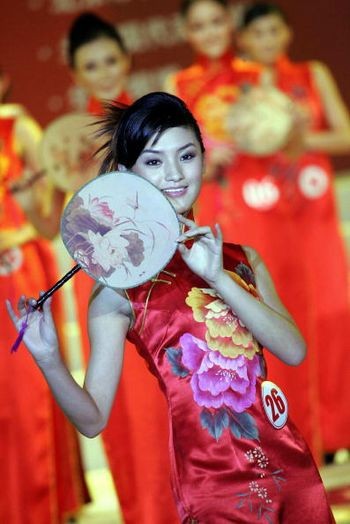 Фотообзор: Великолепие китайского традиционного женского наряда
