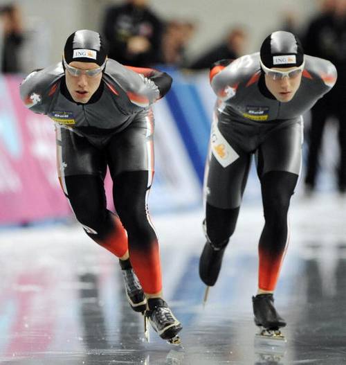 В Нагано (Япония) начался конькобежный чемпионат мира на отдельных дистанциях. Фото: Junko Kimura/Getty Images