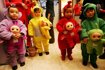  Китайская детская одежда опасна для здоровья. Фото: Getty Images