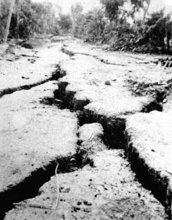 После землетрясения в Таньшане. 1976 год. Фото с aboluowang.com