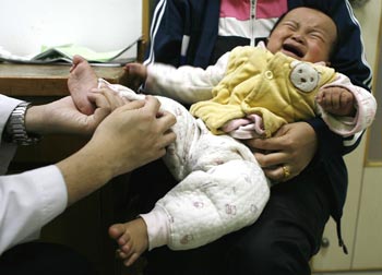 Китайские власти снова пытаются скрыть реальную ситуацию с эпидемией HFMD в стране. Фото с epochtimes.com