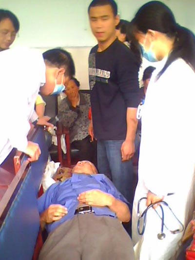Около тысячи человек в настоящее время находятся в больницах с отравлениями. Город Цзилинь. Фото с epochtimes.com