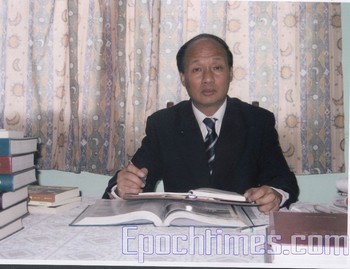 Шанхайский адвокат-правозащитник Чжэн Энчун. Фото: Великая Эпоха (The Epoch Times)