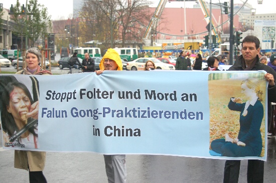 В Берлине собрались последователи Фалуньгун из 30 стран