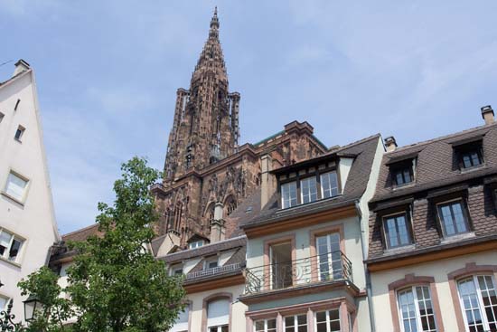 Страсбург. Нотр-Дам. Шпиль башни северного портала. Фото: Лора ЛАРСИА/Великая Эпоха 