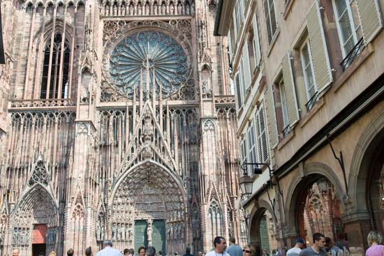 Страсбург. Нотр-Дам. Вход западного портала . Фото: Лора ЛАРСИА/Великая Эпоха
