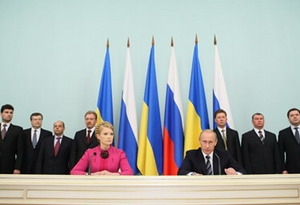 Путин и Тимошенко подписали 10-летний контракт по газу