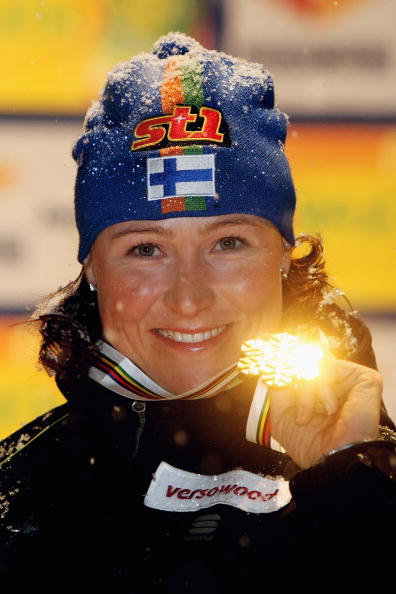 Финская лыжница Айно Кайса Сааринен стала победительницей первой гонки чемпионата мира. Фото: Alexander Hassenstein/Bongarts/Getty Images