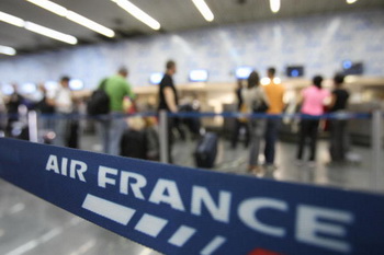 Обломки, обнаруженные в Атлантике, не принадлежат лайнеру А-300   Air France