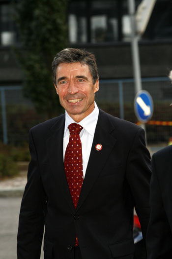 Новым генсеком НАТО станет датский премьер Расмуссен