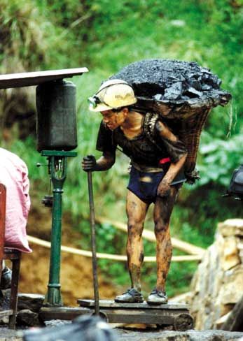 Рабочие китайских угольных шахт. Фото с epochtimes.com