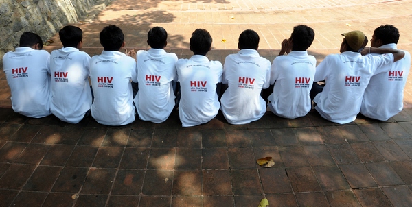 Сегодня - всемирный день борьбы со СПИДом. Фото: LAKRUWAN WANNIARACHCHI/AFP/Getty Images