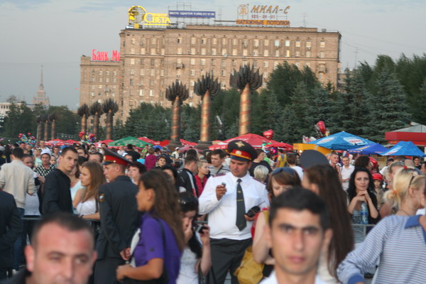 Фоторепортаж  Москва отмечает свой 862 день рождения. Парк Победы. Фото: Светлана Ким/Великая Эпоха