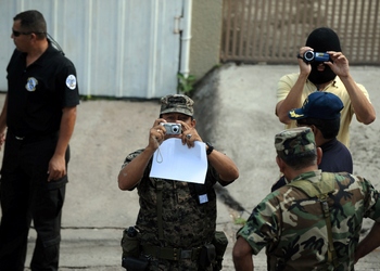 Военнослужащие. Фото: ORLANDO SIERRA/AFP/Getty Images
