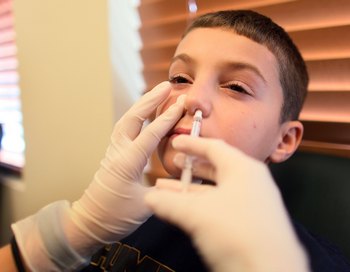В Чите из-за вспышки гриппа и ОРВИ закрываются все школы и ВУЗы. Внеплановые каникулы продлятся две недели. Фото: Joe Raedle/Getty Images