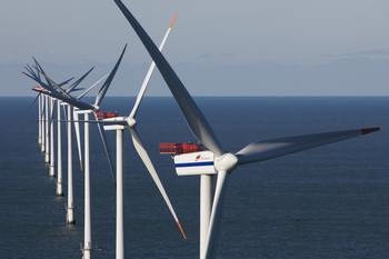 Самая крупная в мире оффшорная ветряная электростанция  Horns Rev II  построеная в Дании. Фото: Jorgen True/AFP/Getty Images