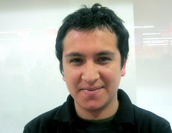 Пуэрто-Монт, Чили Пабло Артега, 24, студент. Фото с сайта theepochtimes.com