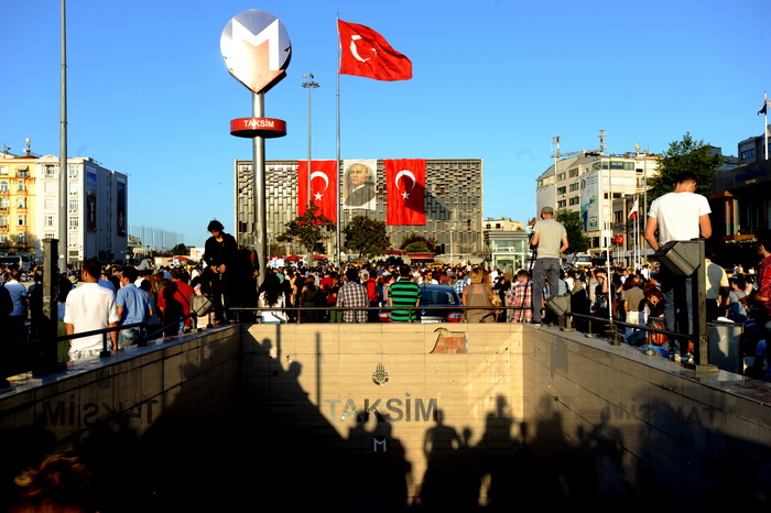 Бывший глава МИД Турции Мюмтаз Сойзал о ситуации в стране