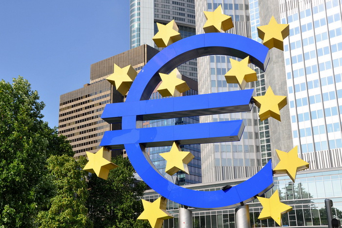 Безработица в зоне евро достигла 12%