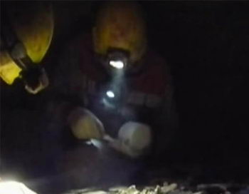Учёные нашли камень-карту самой длинной в России пещеры