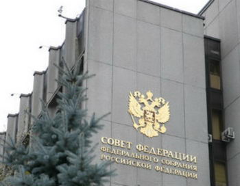 Совет Федерации предложил рассмотреть вопрос о полном запрете на усыновление российских детей иностранцами