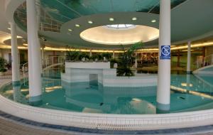 Один из бассейнов отеля Bomba ww.viking-travel.ru