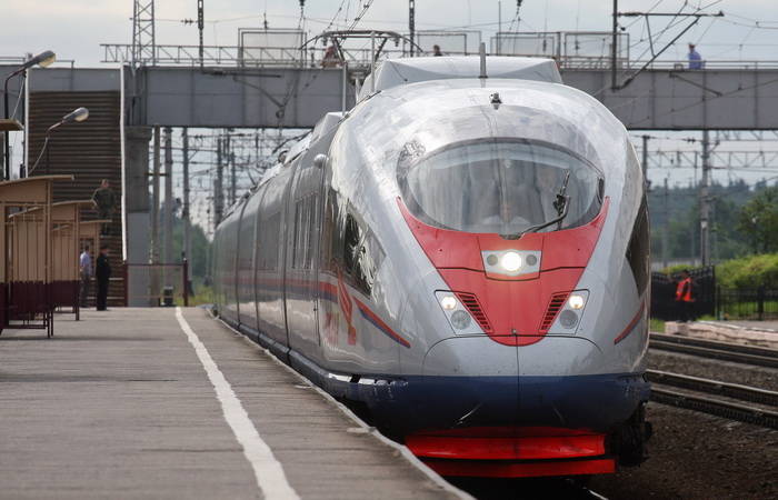 Двухэтажные поезда начнут ходить из Москвы в Адлер