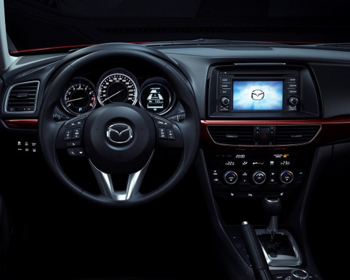 Mazda 6 GT 2014 года: союз водителя и машины
