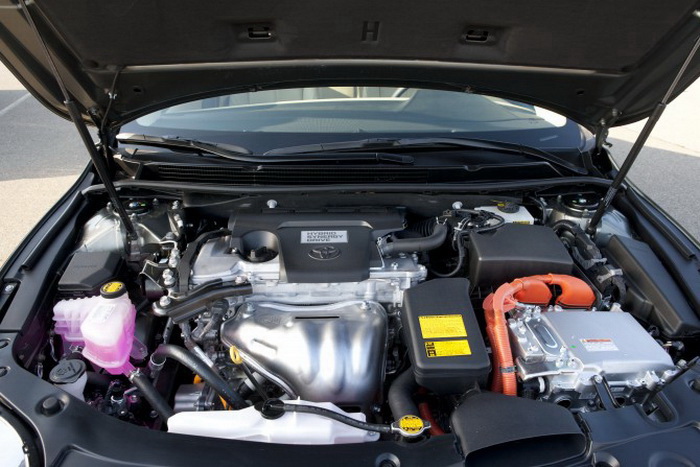 Toyota Avalon Hybrid XLE Touring 2013 — радикально новый вид гибридного привода