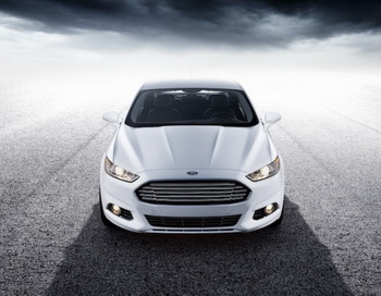 Скромные доводы в пользу седана и обзор Ford Fusion 2013