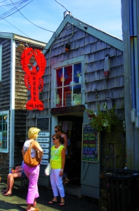 Надпись под фото:  Блюда из омара являются наиболее специализированными в штате Массачусетс.  Фото: Mahaux Photography