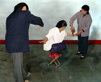 В Китае исправительно-трудовой лагерь провел «штурмовую операцию»