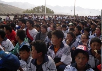 В Китае тысячи тибетских студентов протестуют против языковой политики Пекина
