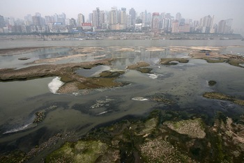 В Китае почти половина крупных государственных предприятий плохо фильтрует выбросы