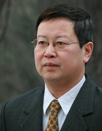 Профессора пекинского университета обвинили в антипартийности