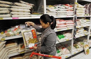 Китайские продукты опасны для здоровья. Фото: MIKE CLARKE/AFP/Getty Images