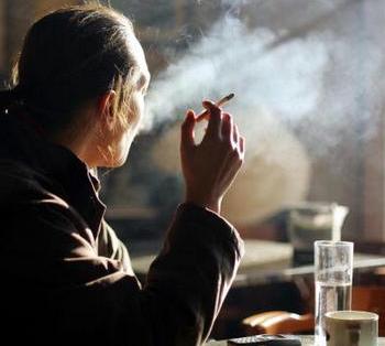 Половина населения Китая - пассивные курильщики