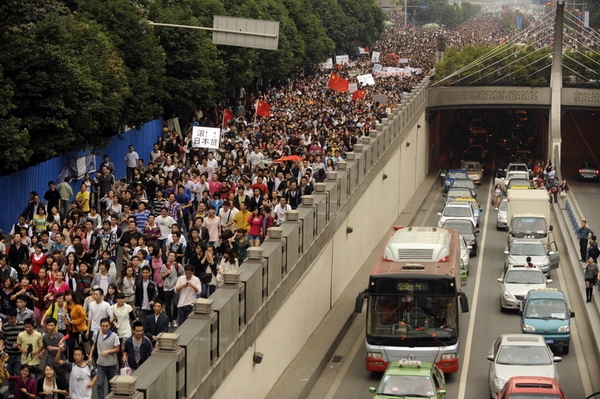 Антияпонские протесты в Китае перерастают в антиправительственные