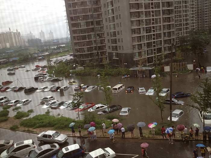 Цензоры затыкают рот очевидцам потопа в Пекине