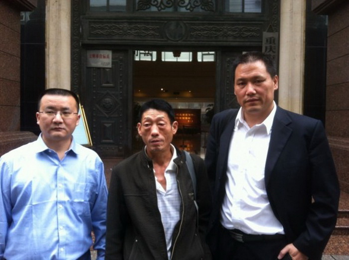 Китайские государственные СМИ ратуют за свободу слова, чтобы добраться до Бо Силая