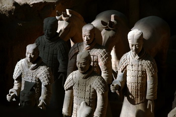 Китайская Терракотовая армия: археологи нашли ещё 100 статуй терракотовых воинов