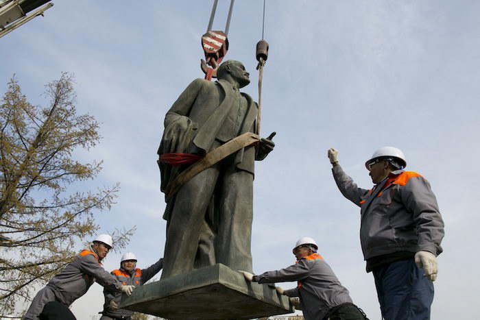 Столица Монголии демонтирует последний памятник Ленину