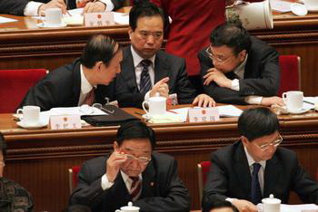 Власти Китая грозят увольнением чиновникам в Тибете. Фото: TEH ENG KOON/AFP/Getty Images