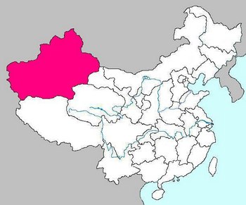 Мощное землетрясение магнитудой 6,0 произошло в КНР, в Синьцзян-уйгурском автономном районе (выделено розовым). Фото: wikipedia.org